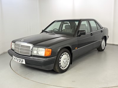 Lot 36 - 1989 Mercedes-Benz 190E