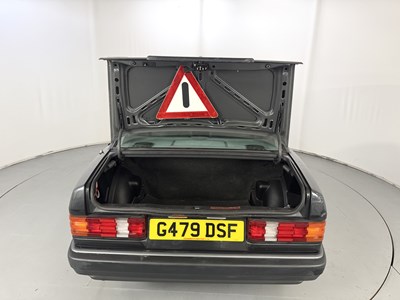Lot 36 - 1989 Mercedes-Benz 190E