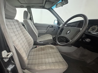 Lot 36 - 1989 Mercedes-Benz 190E