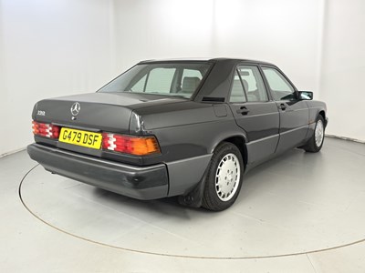 Lot 36 - 1989 Mercedes-Benz 190E
