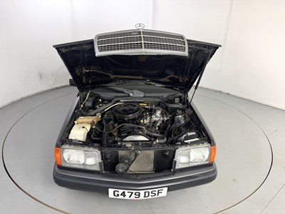 Lot 36 - 1989 Mercedes-Benz 190E
