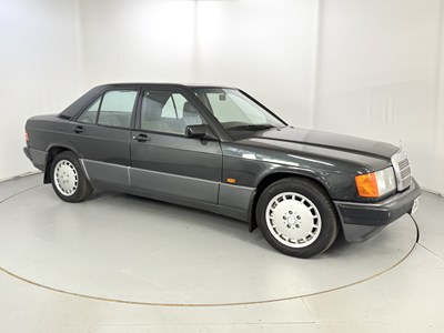 Lot 36 - 1989 Mercedes-Benz 190E