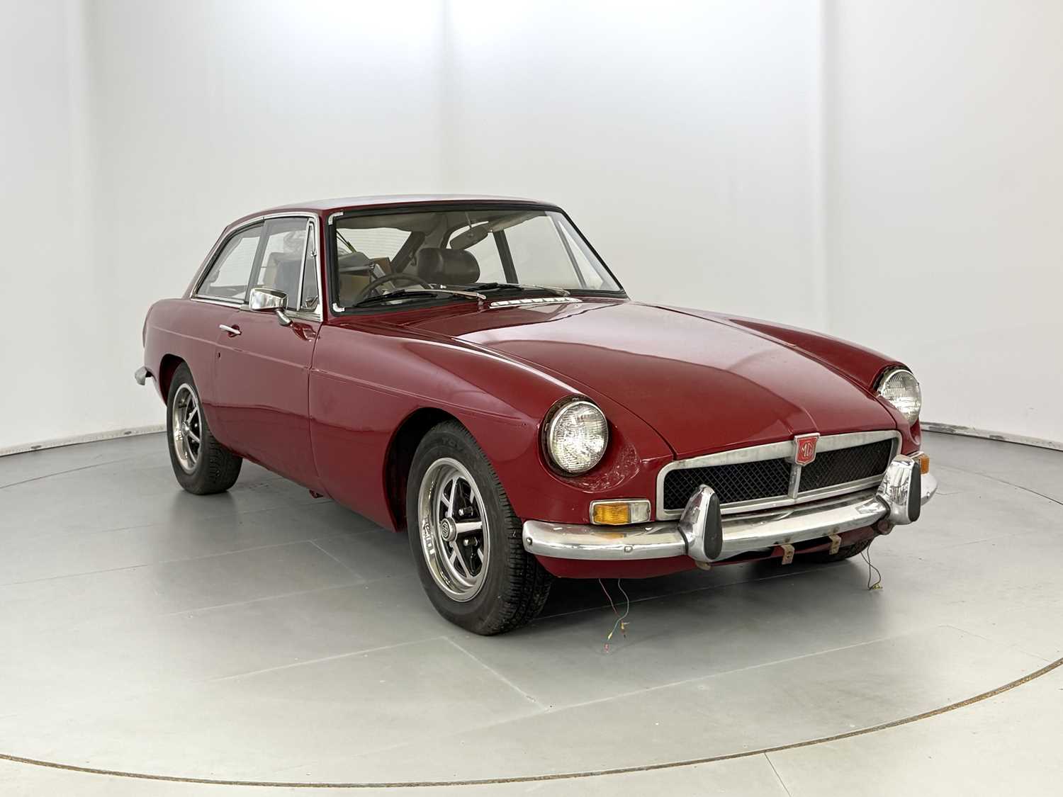 Lot 157 - 1973 MG BGT