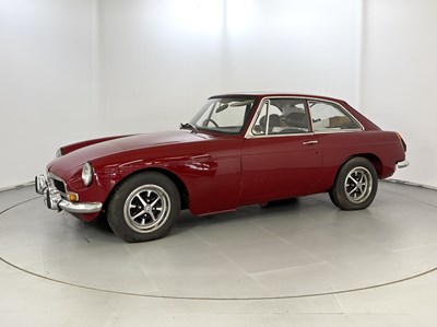 Lot 157 - 1973 MG BGT