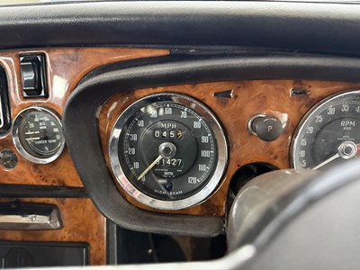 Lot 157 - 1973 MG BGT