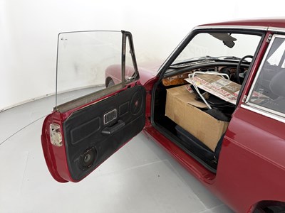 Lot 157 - 1973 MG BGT
