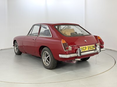 Lot 157 - 1973 MG BGT