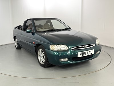 Lot 98 - 1997 Ford Escort GHIA Cabrio