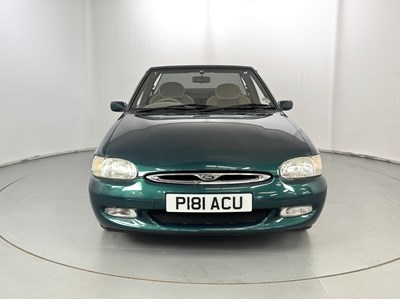Lot 98 - 1997 Ford Escort GHIA Cabrio