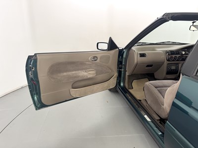 Lot 98 - 1997 Ford Escort GHIA Cabrio