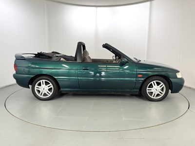 Lot 98 - 1997 Ford Escort GHIA Cabrio