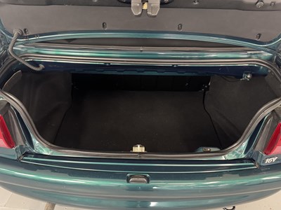 Lot 98 - 1997 Ford Escort GHIA Cabrio