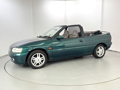Lot 98 - 1997 Ford Escort GHIA Cabrio