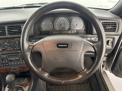 Lot 128 - 1998 Volvo S70 SE
