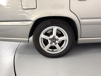 Lot 128 - 1998 Volvo S70 SE