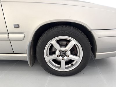 Lot 128 - 1998 Volvo S70 SE