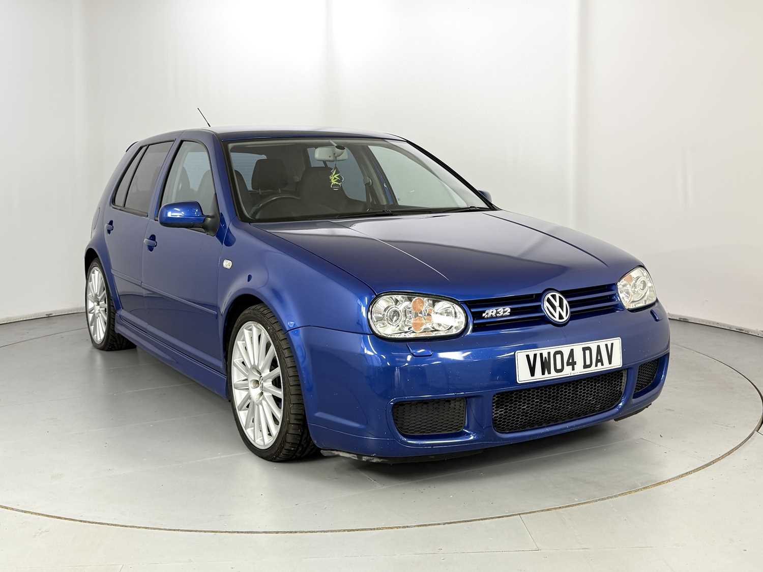 Lot 137 - 2004 Volkswagen Golf R32 - NO RESERVE