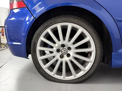 Lot 137 - 2004 Volkswagen Golf R32 - NO RESERVE