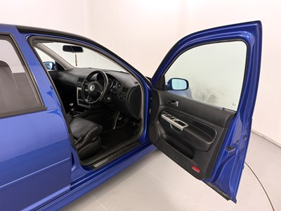 Lot 137 - 2004 Volkswagen Golf R32 - NO RESERVE