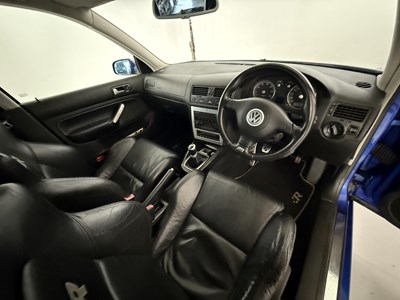 Lot 137 - 2004 Volkswagen Golf R32 - NO RESERVE