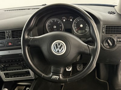 Lot 137 - 2004 Volkswagen Golf R32 - NO RESERVE