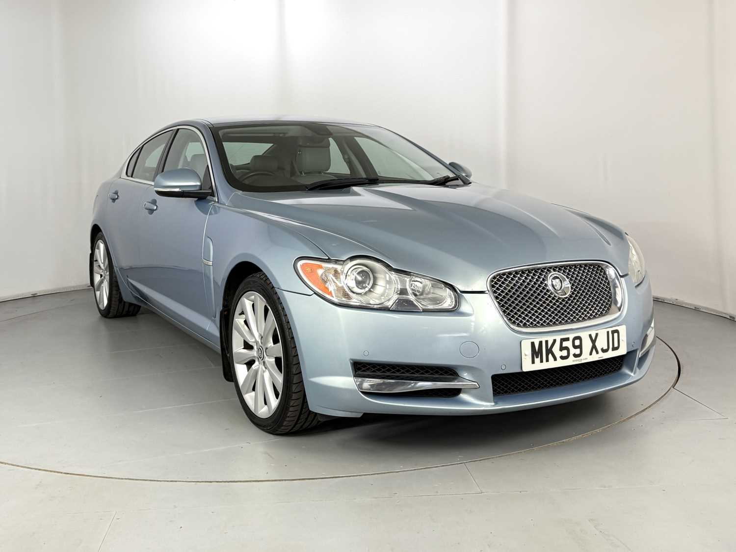 Lot 63 - 2009 Jaguar XF