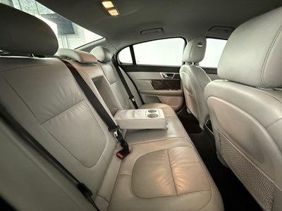 Lot 63 - 2009 Jaguar XF