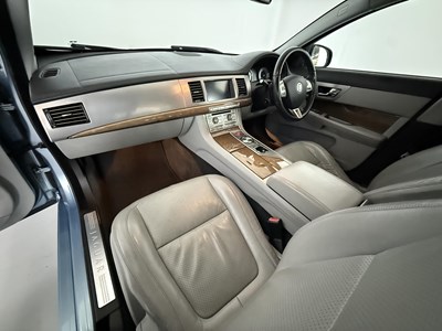 Lot 63 - 2009 Jaguar XF