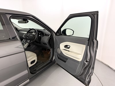 Lot 140 - 2016 Range Rover Evoque