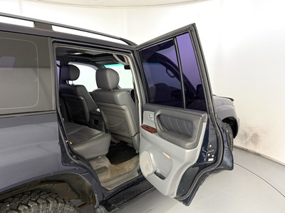 Lot 55 - 2001 Toyota Land Cruiser Amazon