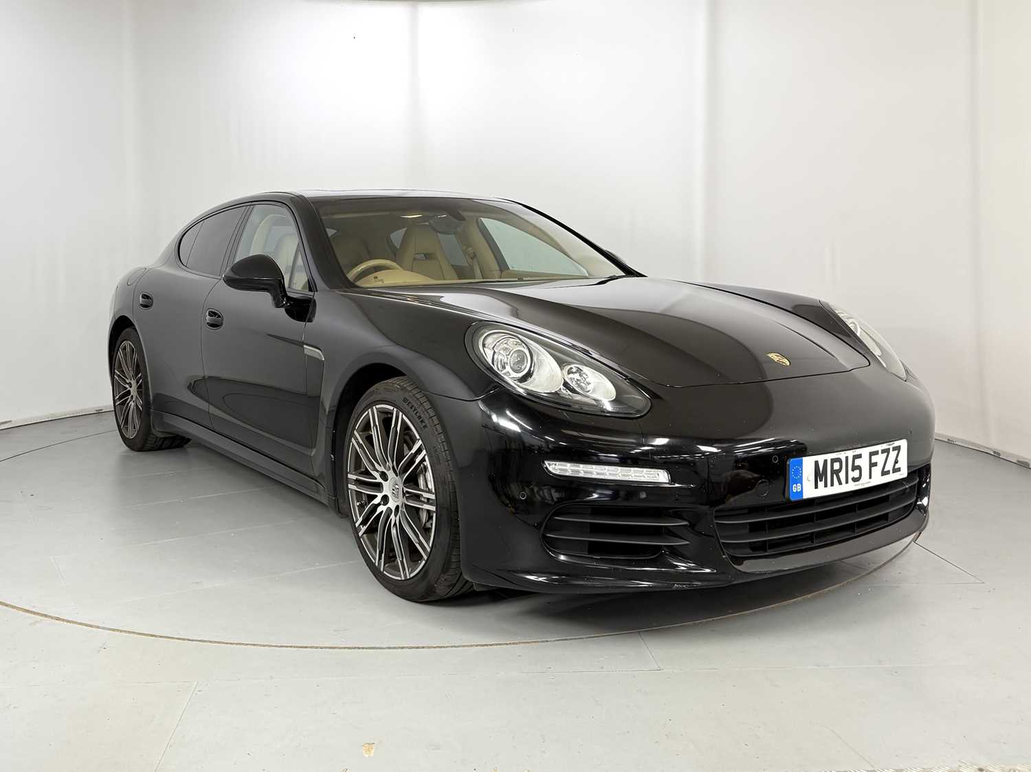 Lot 93 - 2015 Porsche Panamera