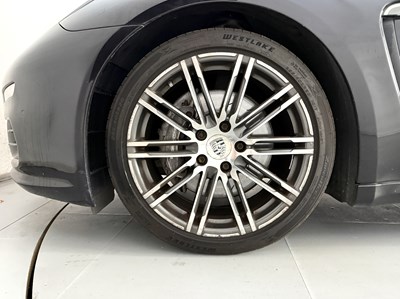 Lot 93 - 2015 Porsche Panamera