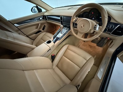 Lot 93 - 2015 Porsche Panamera