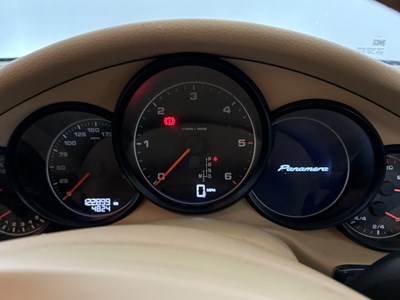 Lot 93 - 2015 Porsche Panamera