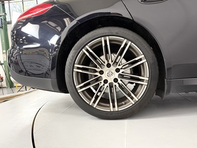 Lot 93 - 2015 Porsche Panamera