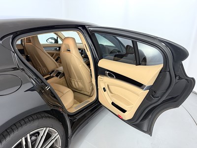 Lot 93 - 2015 Porsche Panamera