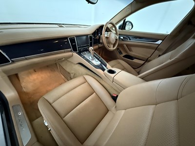 Lot 93 - 2015 Porsche Panamera