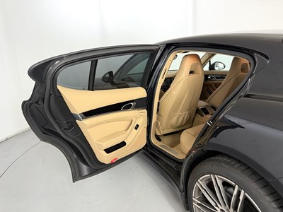 Lot 93 - 2015 Porsche Panamera