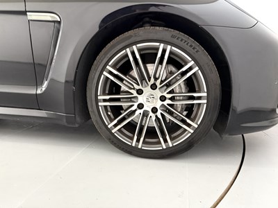 Lot 93 - 2015 Porsche Panamera