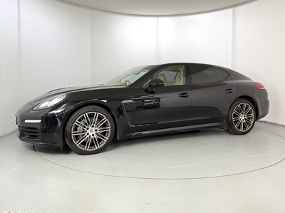 Lot 93 - 2015 Porsche Panamera