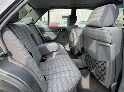 Lot 181 - 1991 Mercedes-Benz 190E - NO RESERVE