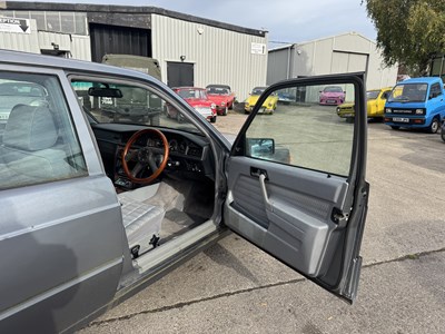 Lot 181 - 1991 Mercedes-Benz 190E - NO RESERVE