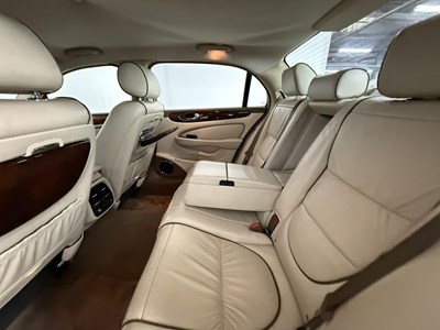 Lot 180 - 2006 Jaguar XJ8 Sovereign LWB