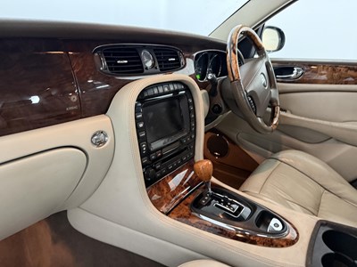 Lot 180 - 2006 Jaguar XJ8 Sovereign LWB