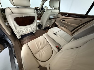 Lot 180 - 2006 Jaguar XJ8 Sovereign LWB