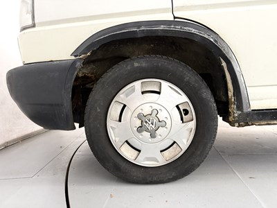 Lot 185 - 1998 Volkswagen T4 Camper