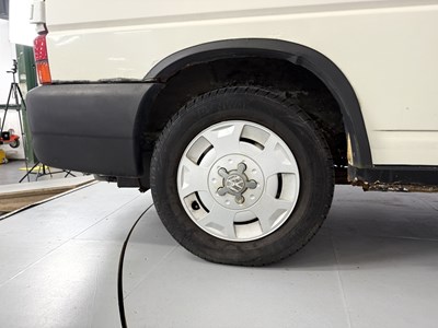 Lot 185 - 1998 Volkswagen T4 Camper