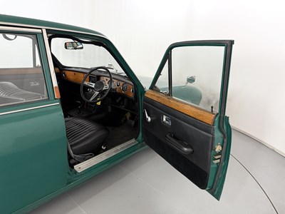 Lot 178 - 1973 Triumph 2000