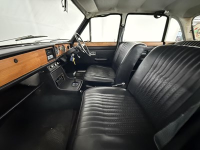 Lot 178 - 1973 Triumph 2000