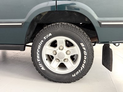 Lot 62 - 1998 Land Rover Discovery V8 LSE